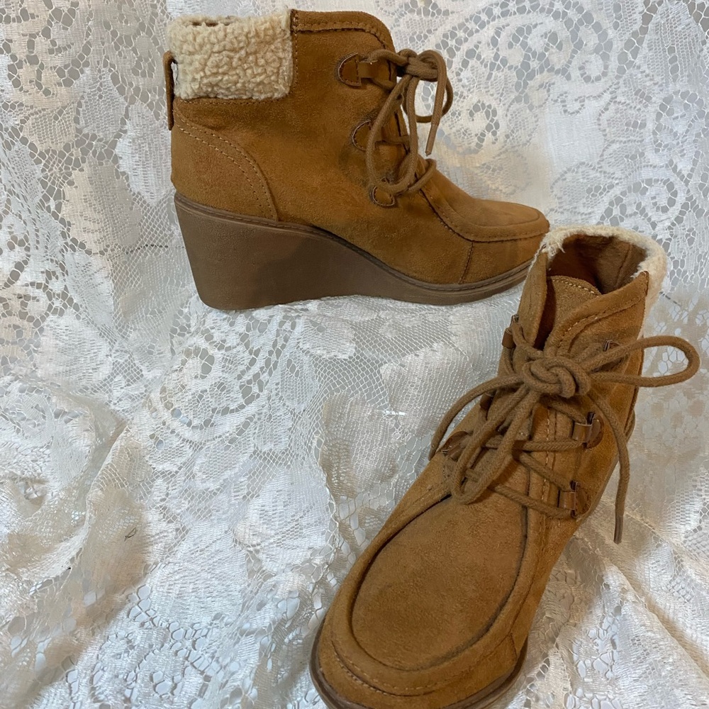 Women's Tan Wedge Ankle Boots